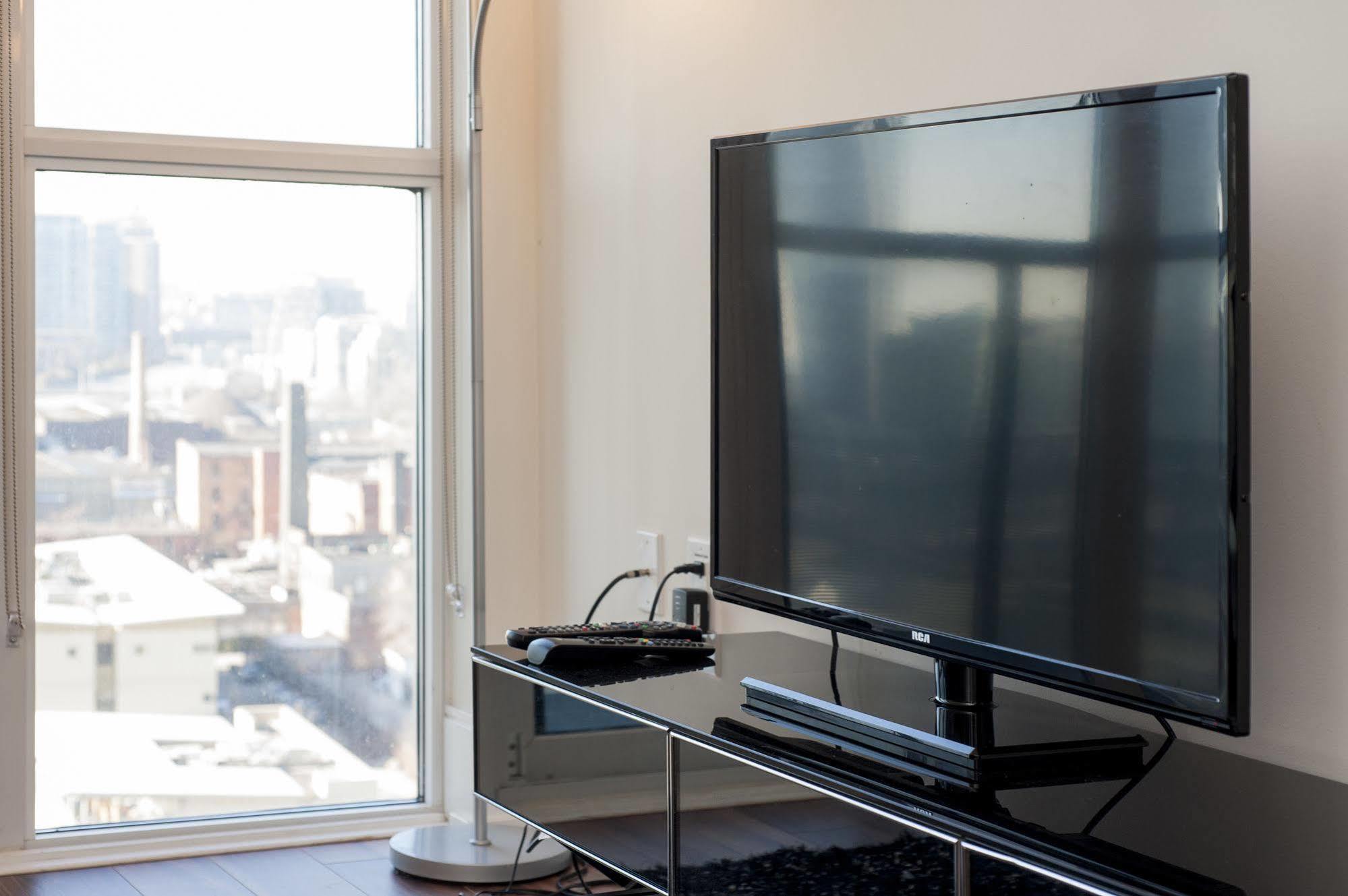 Life Suites Luxury Downtown Condos Toronto Luaran gambar