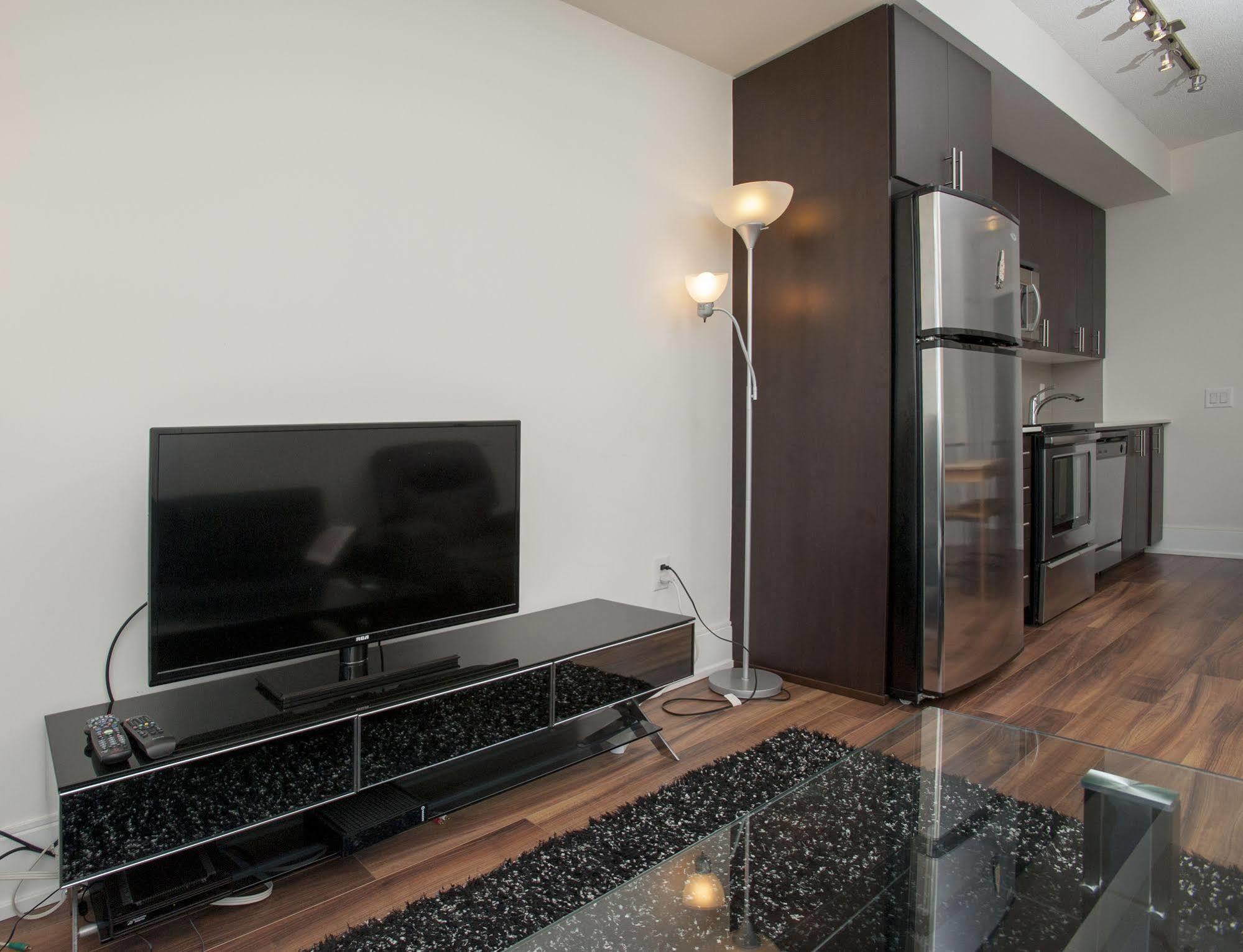 Life Suites Luxury Downtown Condos Toronto Luaran gambar