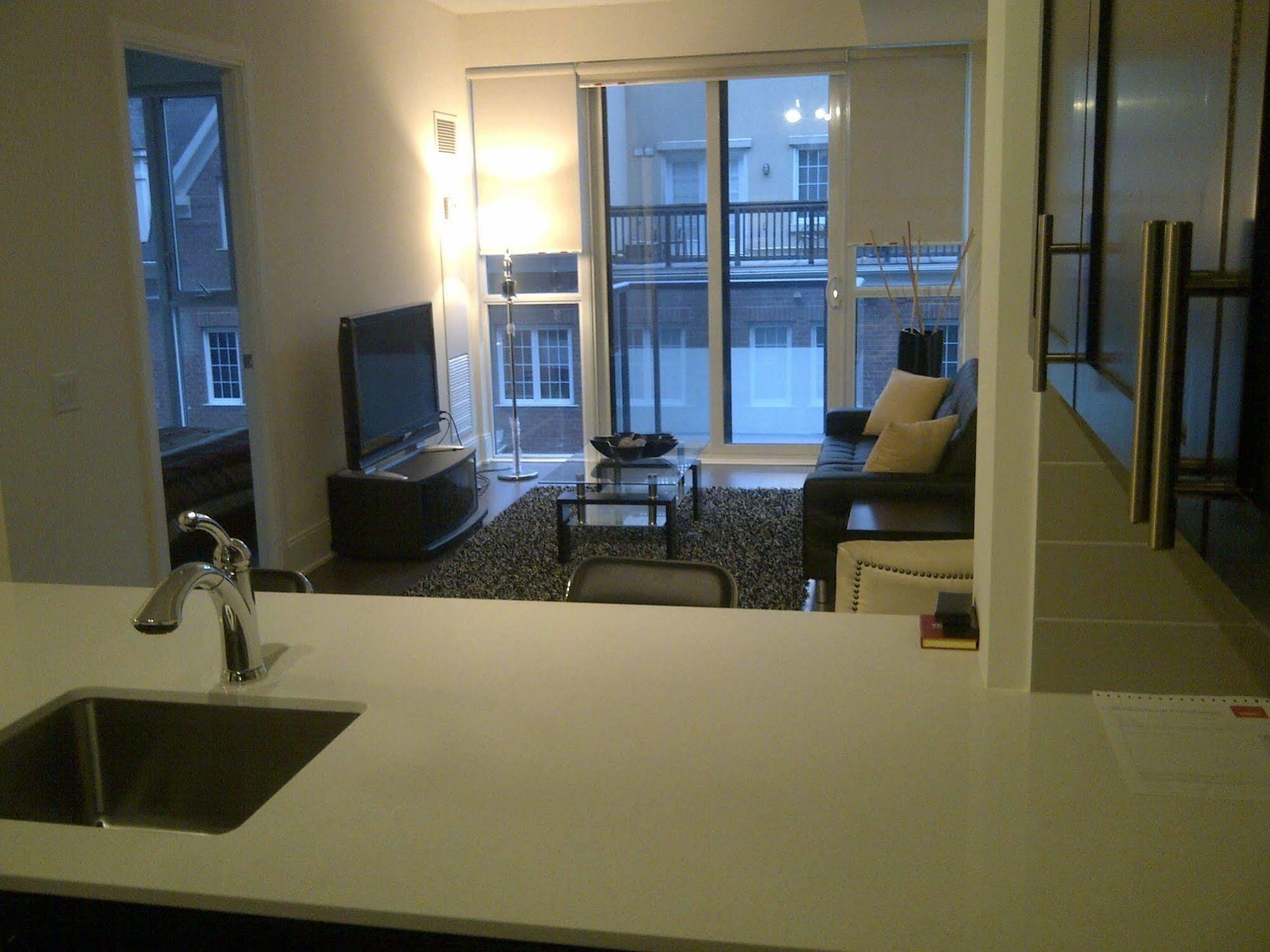Life Suites Luxury Downtown Condos Toronto Luaran gambar