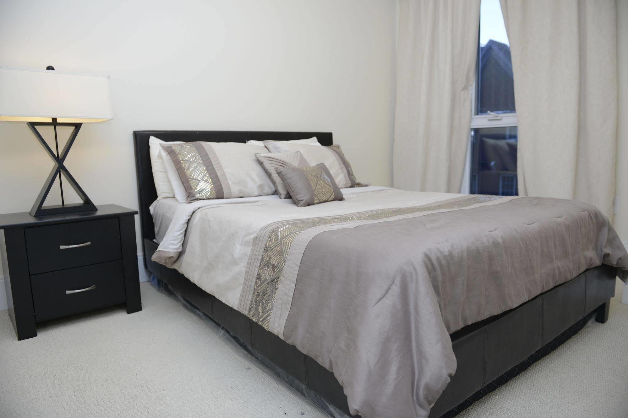 Life Suites Luxury Downtown Condos Toronto Luaran gambar