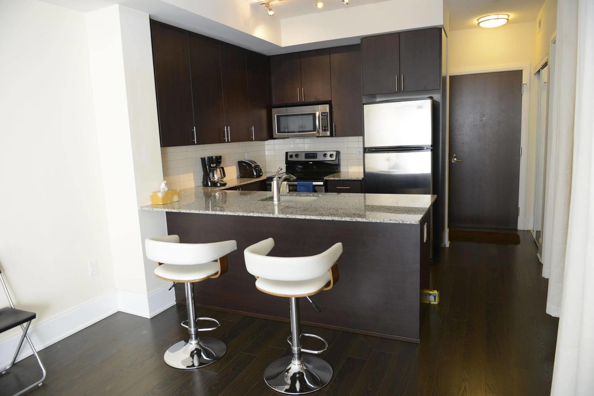 Life Suites Luxury Downtown Condos Toronto Luaran gambar